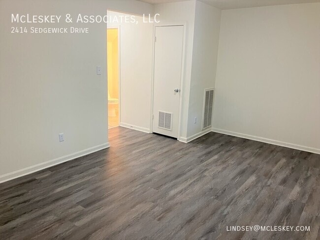 Building Photo - 2414 Sedgewick Dr