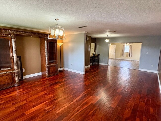 Building Photo - Spacious 3/2 on large lot in Paradise Park (Ft. Pierce) W/ LAWN CARE INCLUDED