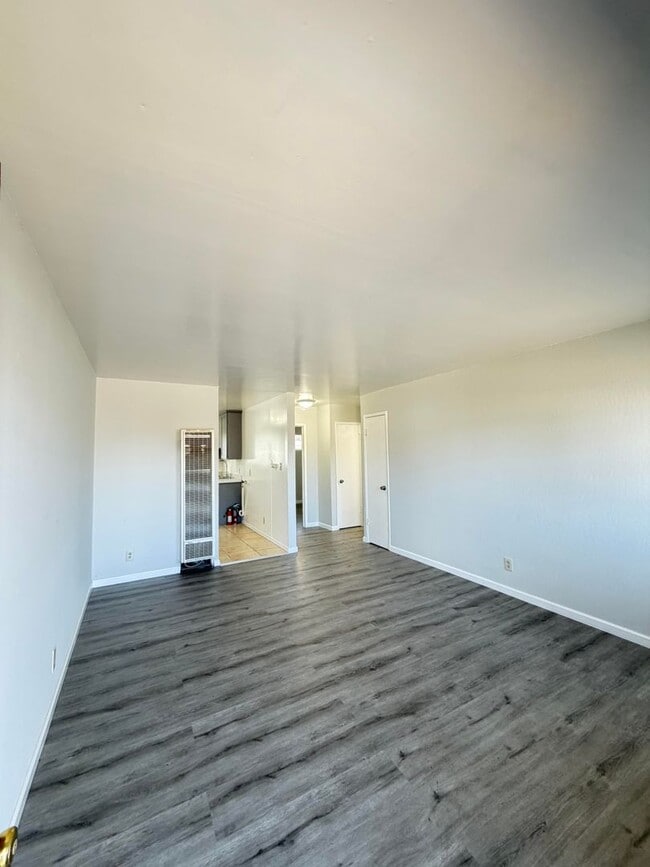 Building Photo - 4100-4106 S 41st Street