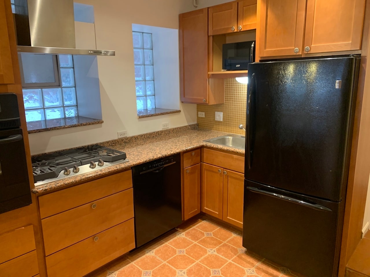 Building Photo - 2620 Dayton N St