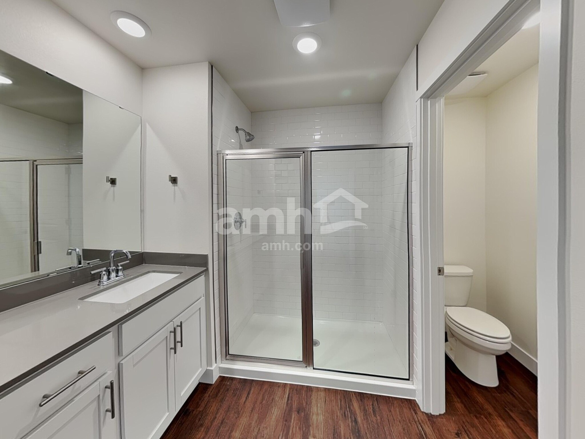 Building Photo - 8624 47th Pl NE