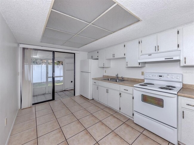 Building Photo - 662 Substation Rd