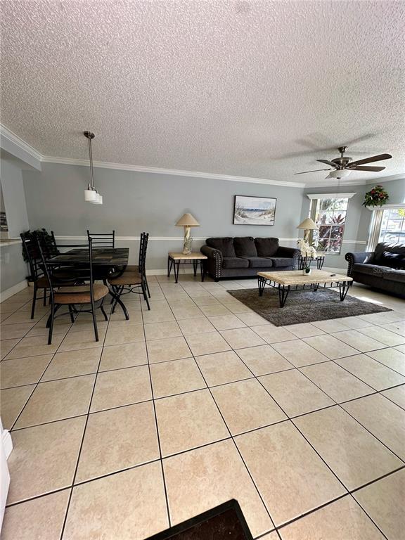 Building Photo - 5012 Laguna Bay Cir