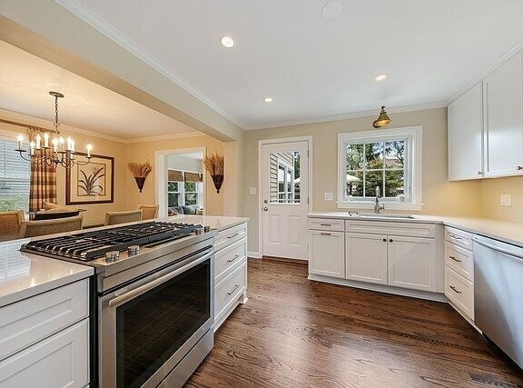 Building Photo - 4059 Lawn Ave