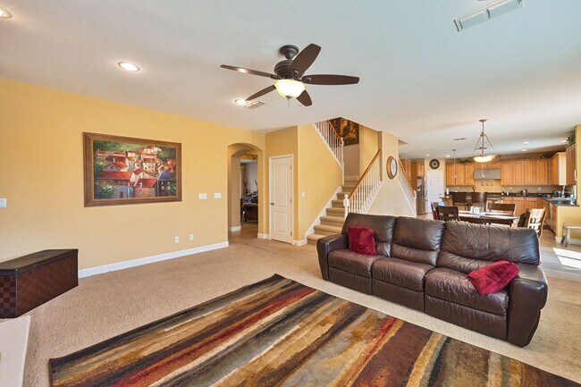 Building Photo - 9952 Spring View Way