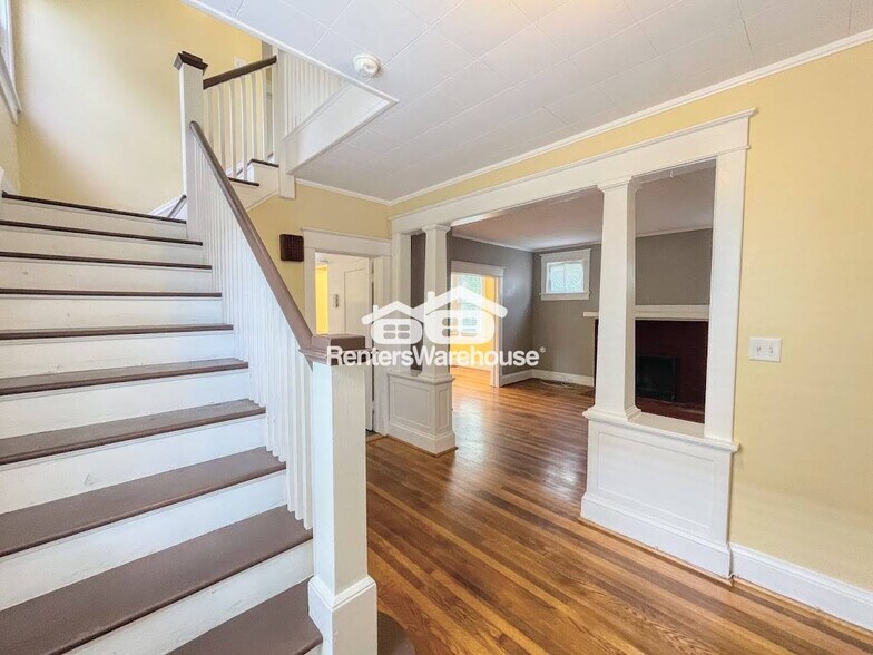 Building Photo - 3641 Nottaway St