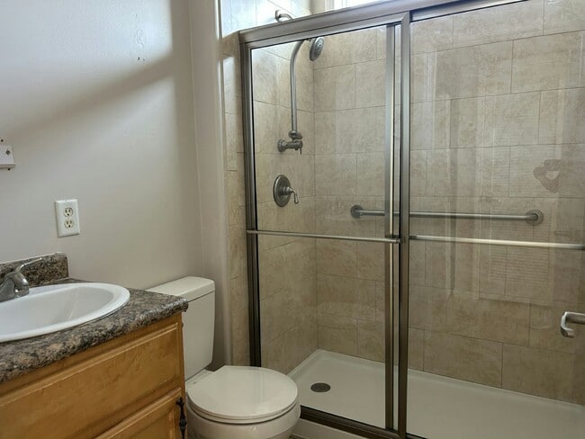 Building Photo - 6745 Hudson Ave