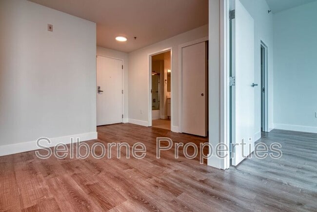 Building Photo - 1401 Jackson St