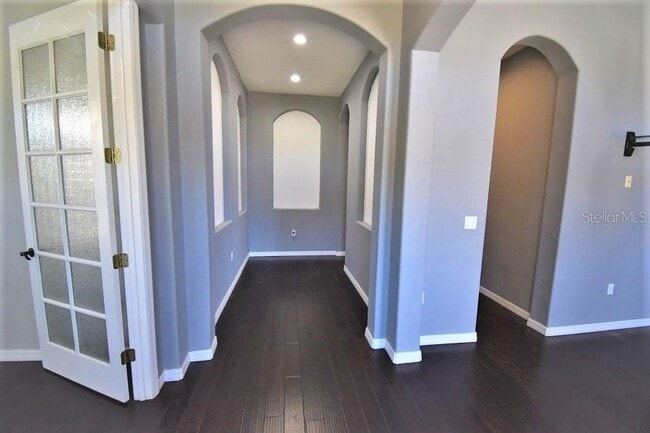 Building Photo - 16612 Tudor Grove Dr