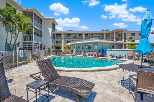 Building Photo - 708 S Tamiami Trl