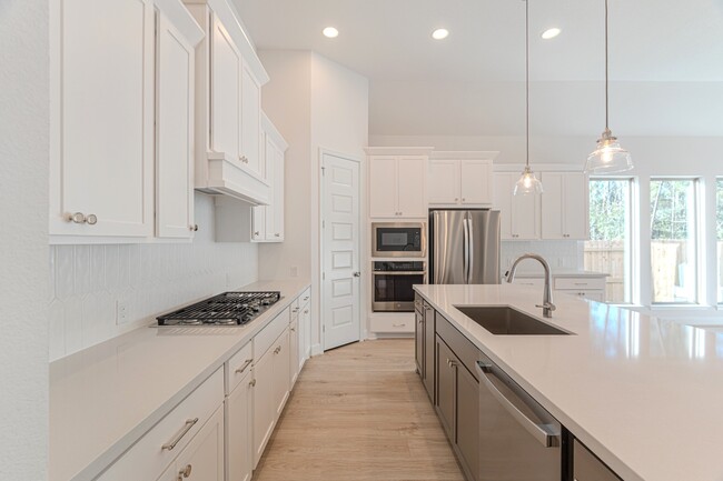 Building Photo - 15910 Mahogany Mist Dr