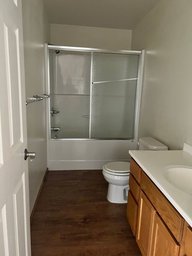 Building Photo - 644 Fillmore St