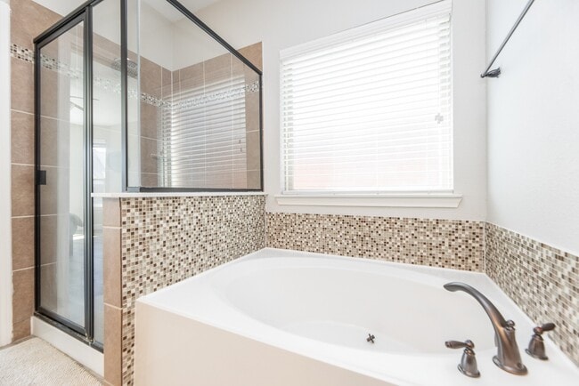 Building Photo - 19911 Lizzie Ridge Ln