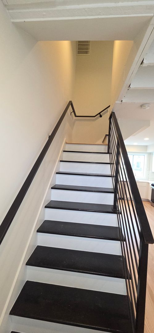 Building Photo - NEWLY RENOVATED HOME - Capitol Hill/Lincoln Park