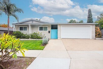 Building Photo - Charming Three Bedroom 2 Bath Home with Spacious Backyard for Entertaining!