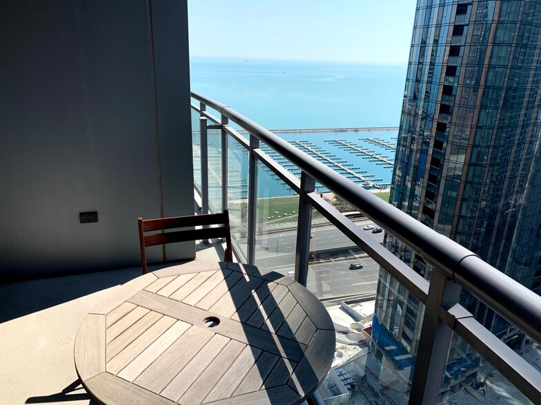 Balcony - 450 E Waterside Dr