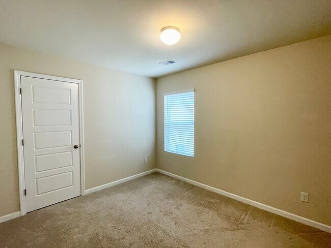 Building Photo - Bickley Estates in chapin