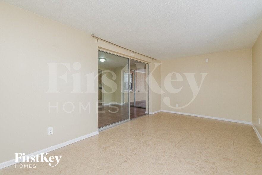 Building Photo - 3206 Coldwell Dr