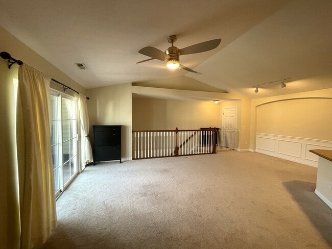 Building Photo - 5615 Frawley Dr