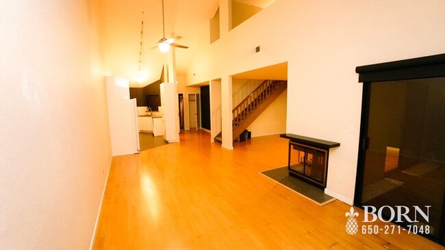 Building Photo - 939 Laurel St