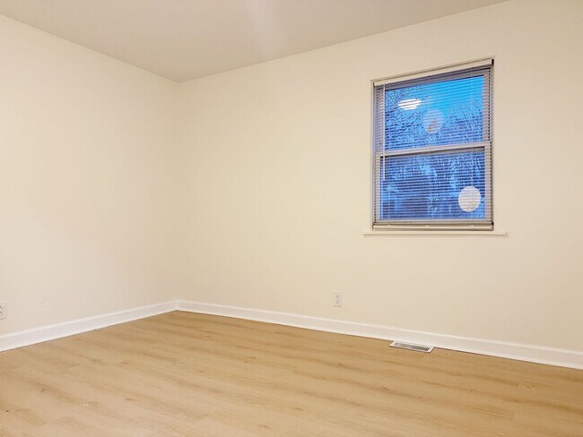 Building Photo - 607-609 Cypress St