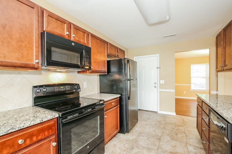 Building Photo - 4016 Eastside Ct