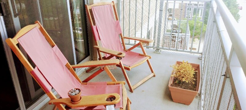 Building Photo - 511 W Division St