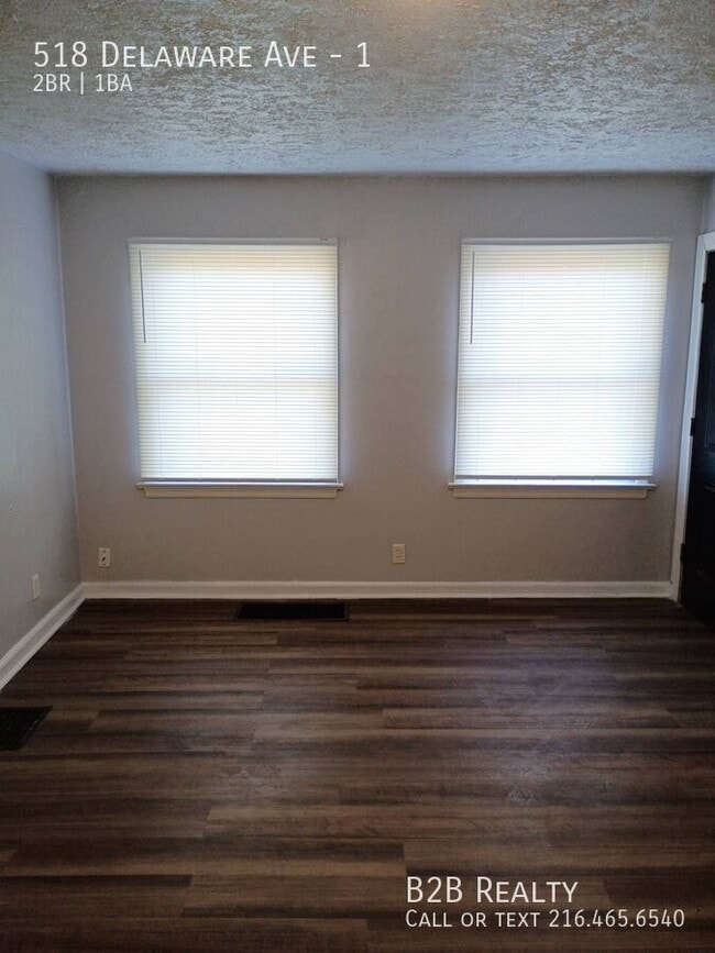 Building Photo - 518 Delaware Ave