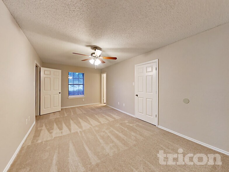 Building Photo - 1521 Stiles Ct