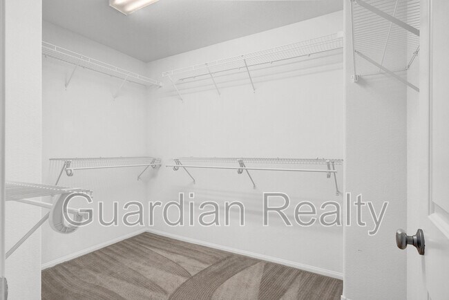 Building Photo - 11070 Neets Bay St