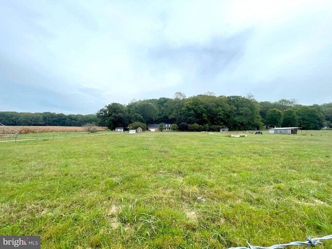 Building Photo - 10960 Earnshaw Ln