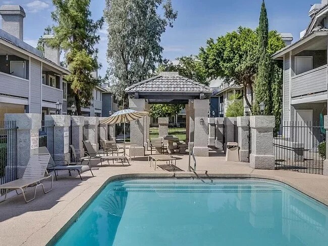 Building Photo - 2910 W Marconi Ave