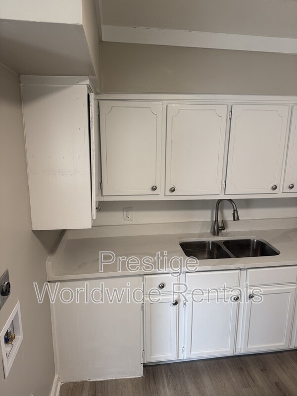 Building Photo - 2726 Lumpkin Ct