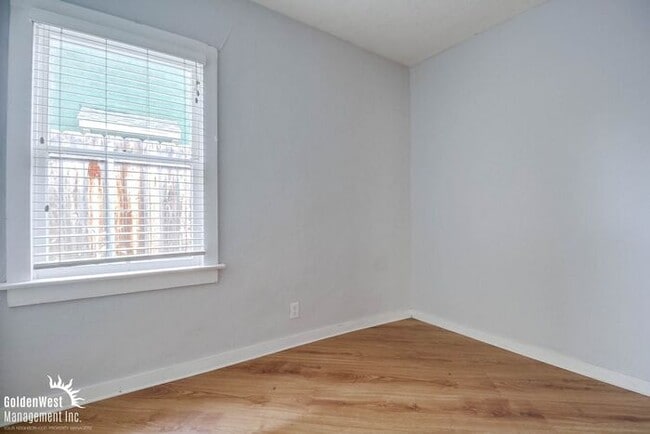 Building Photo - Beautiful Single-story 3Bdm 1Ba Home in North Park!
