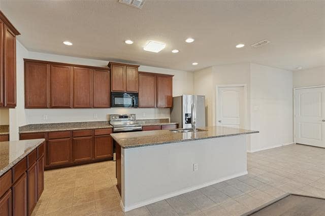 Building Photo - 1108 Black Cherry Dr