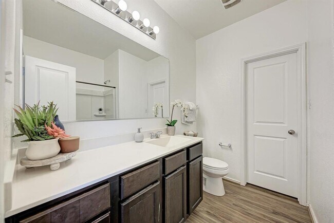 Building Photo - 129 Vulcan Dr