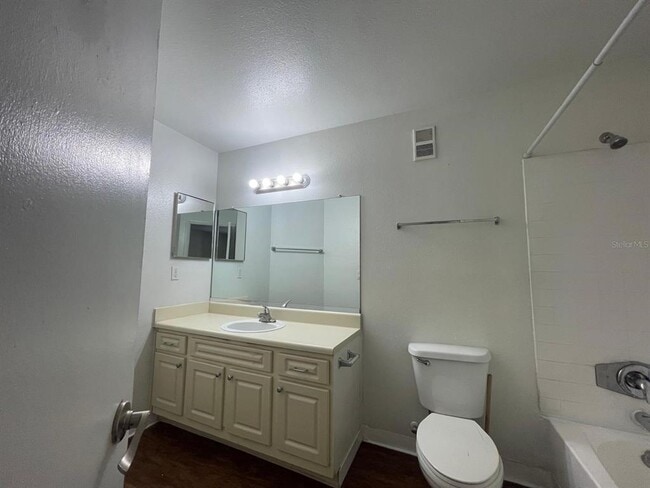 Building Photo - 4708 Walden Cir