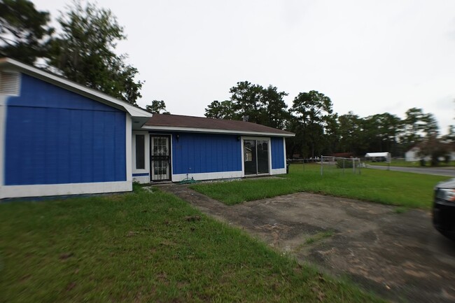 Building Photo - 195 Cherokee Cir