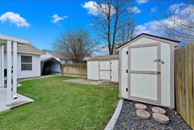Building Photo - 714 Monticello Ct