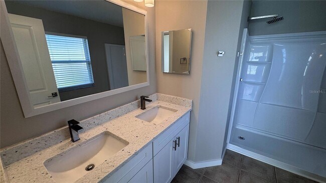 Building Photo - 11728 Shirburn Cir