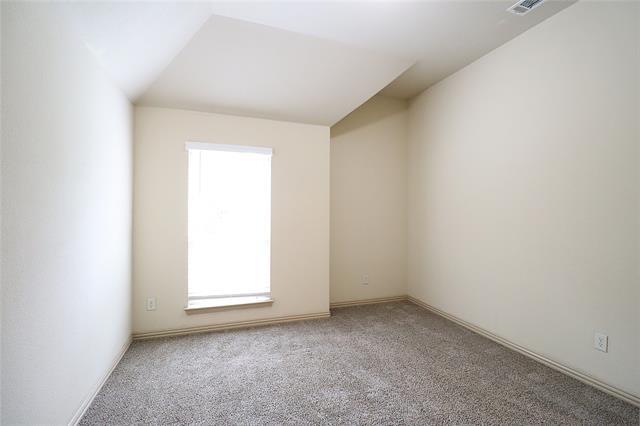 Building Photo - 2467 Embleton Dr