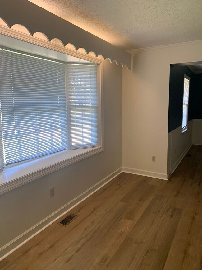 Building Photo - NE RALEIGH 3 BEDROOM BRICK RANCH HOME-