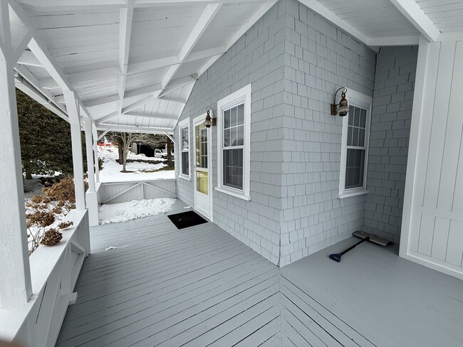 Building Photo - 31 Saco Ave