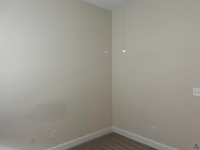 Building Photo - 323 Harvest Walk