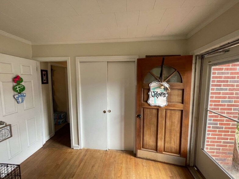 Building Photo - 849 Prosperity Dr