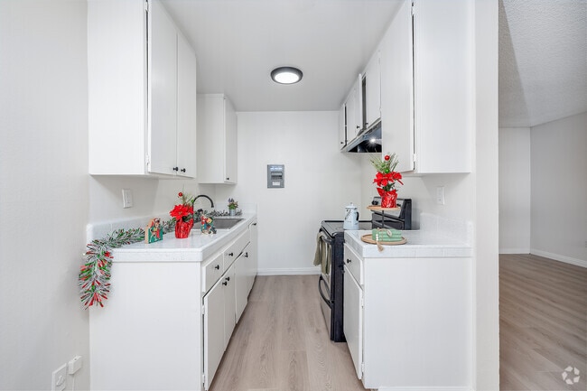 Interior Photo - Ocean Breeze Apartments