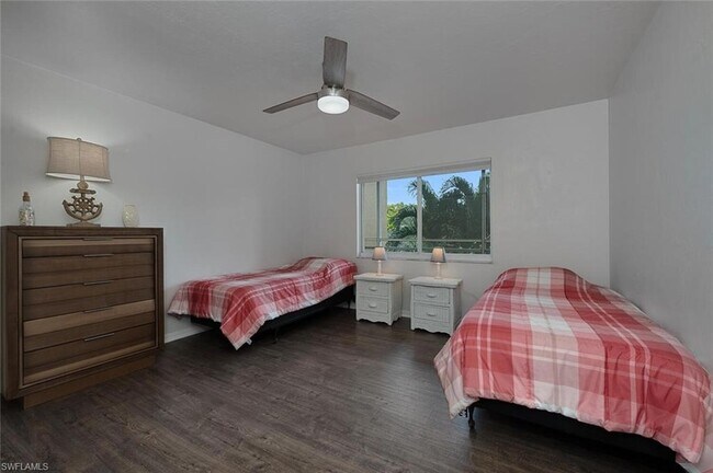 Building Photo - 15161 Cedarwood Ln