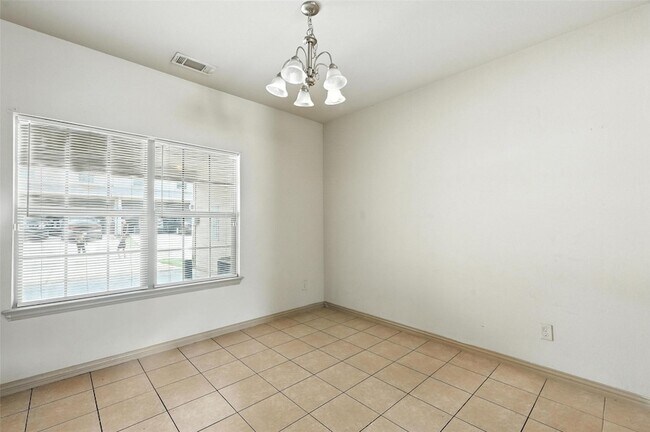 Building Photo - 2353 Homewood Ln