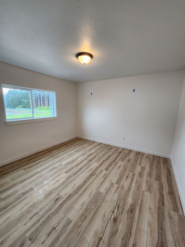 Building Photo - 1014 Peach Rd