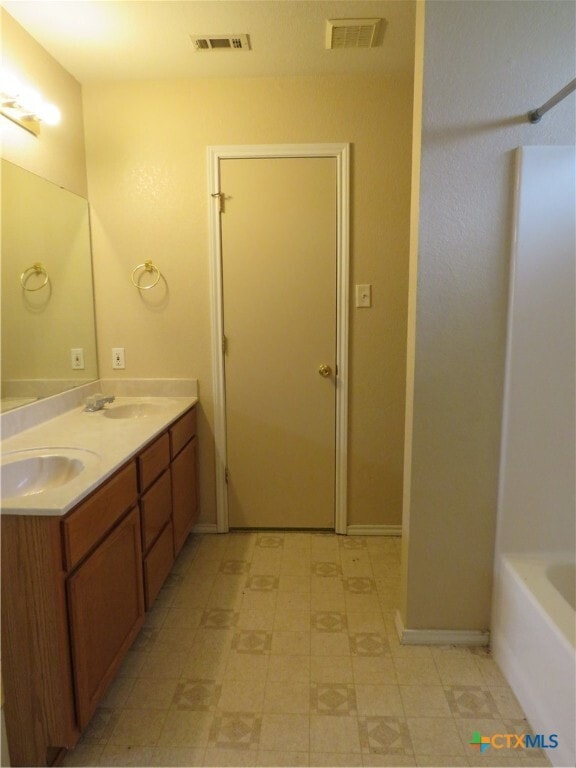 Building Photo - 3500 Viewcrest Dr